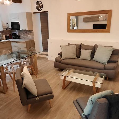 Beautiful Old Town Flat, Near The Beach Νίκαια Εξωτερικό φωτογραφία