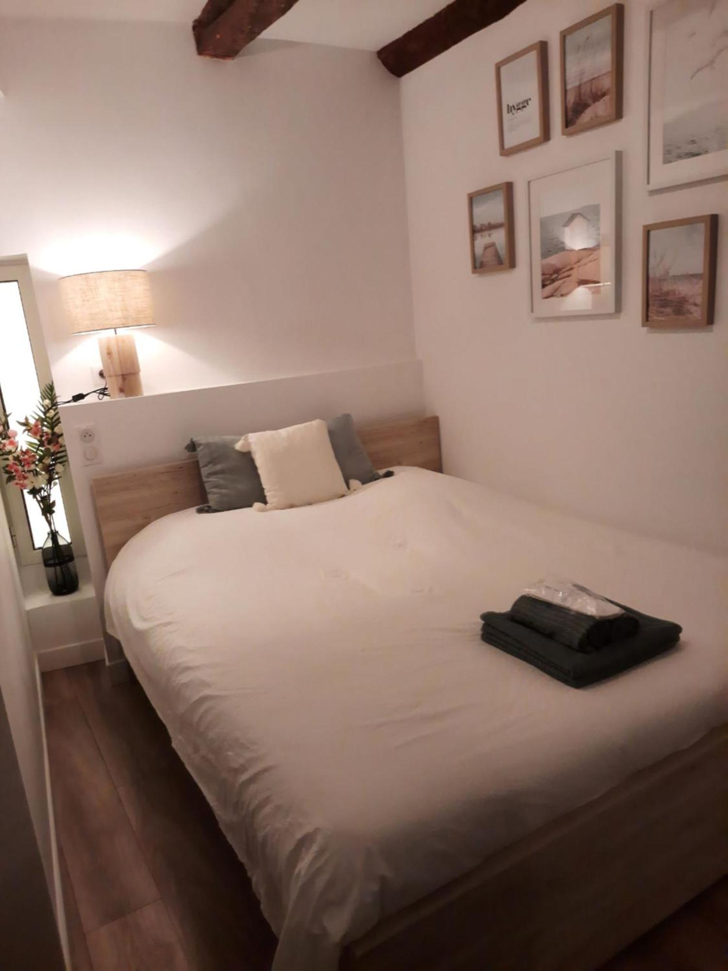 Beautiful Old Town Flat, Near The Beach Νίκαια Εξωτερικό φωτογραφία